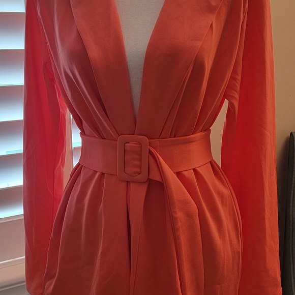 Coral Short Set Suit - Picture 3 of 3